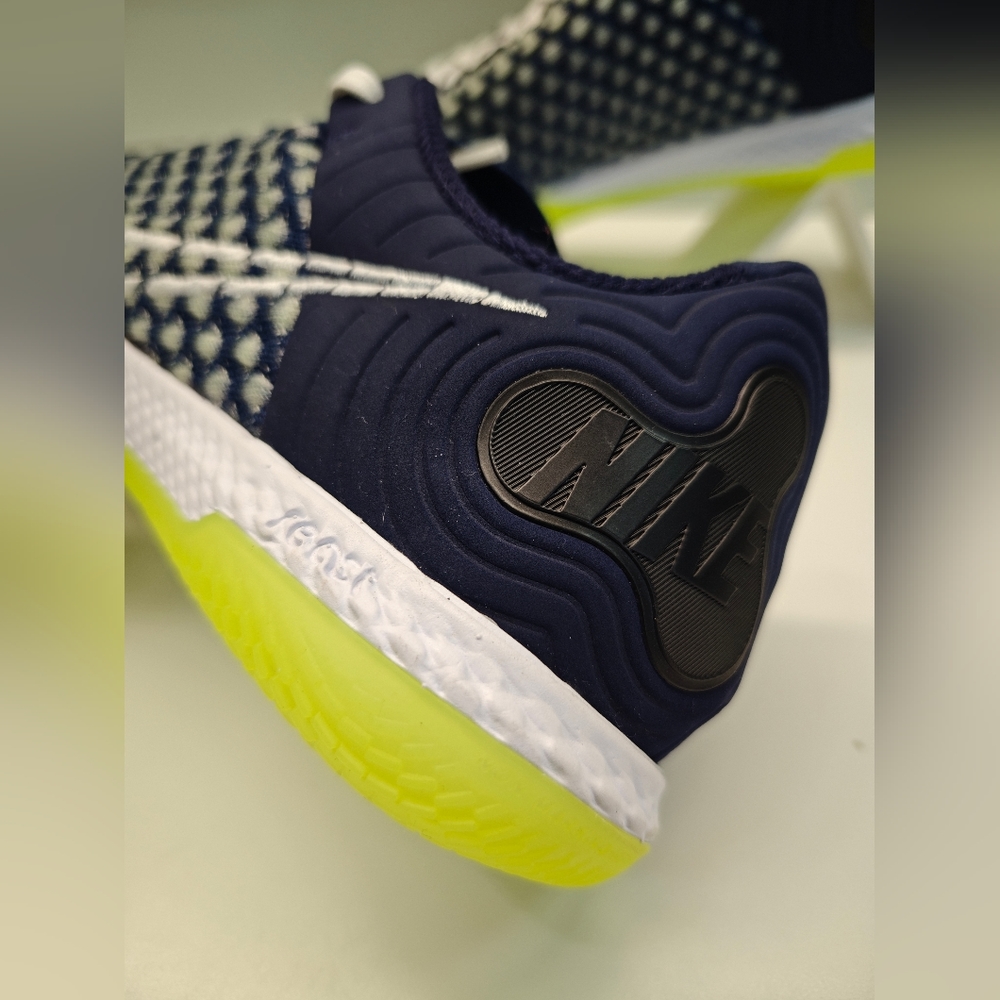 Nike React Gato Blackened Blue Volt Indoor Court Soccer Shoes Futsal Men's 6.5 - Picture 6 of 11